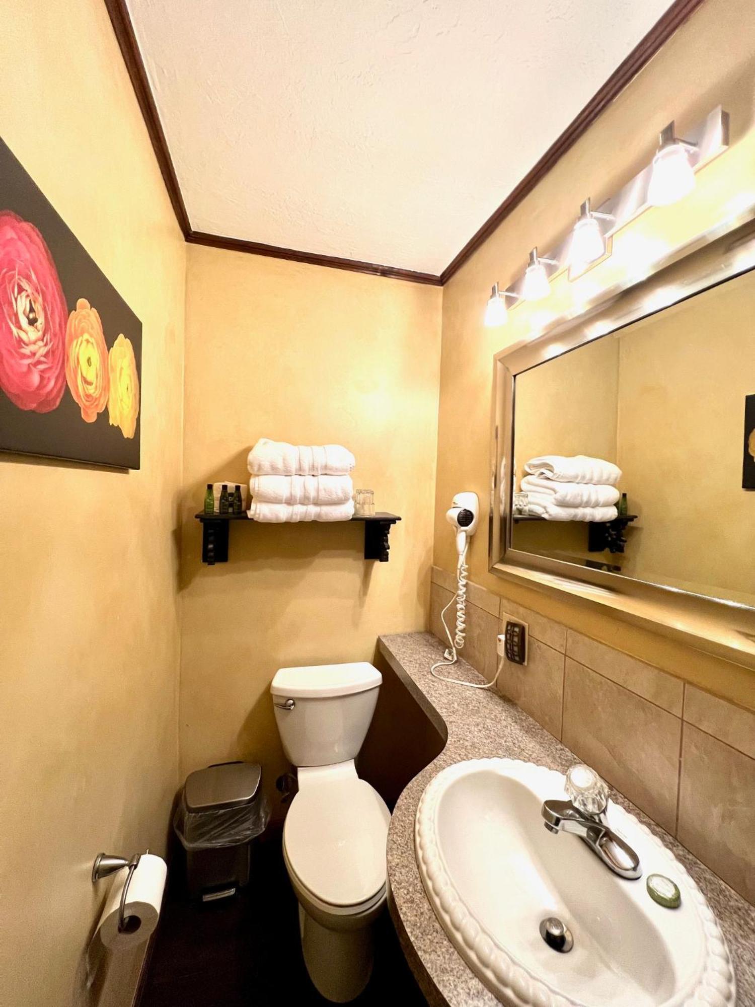 The Mount Vernon Inn Bagian luar foto