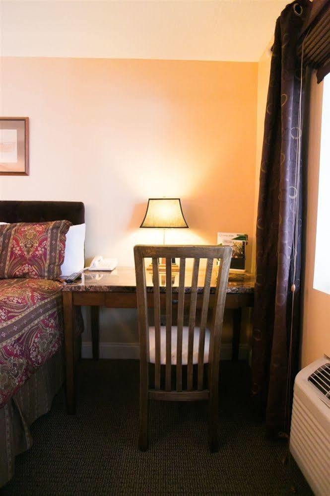 The Mount Vernon Inn Bagian luar foto